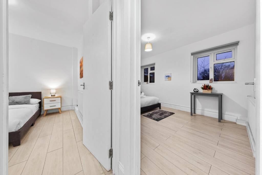 Holiday Home Near Kings Cross Sleep 12 Sp7 Londra Esterno foto