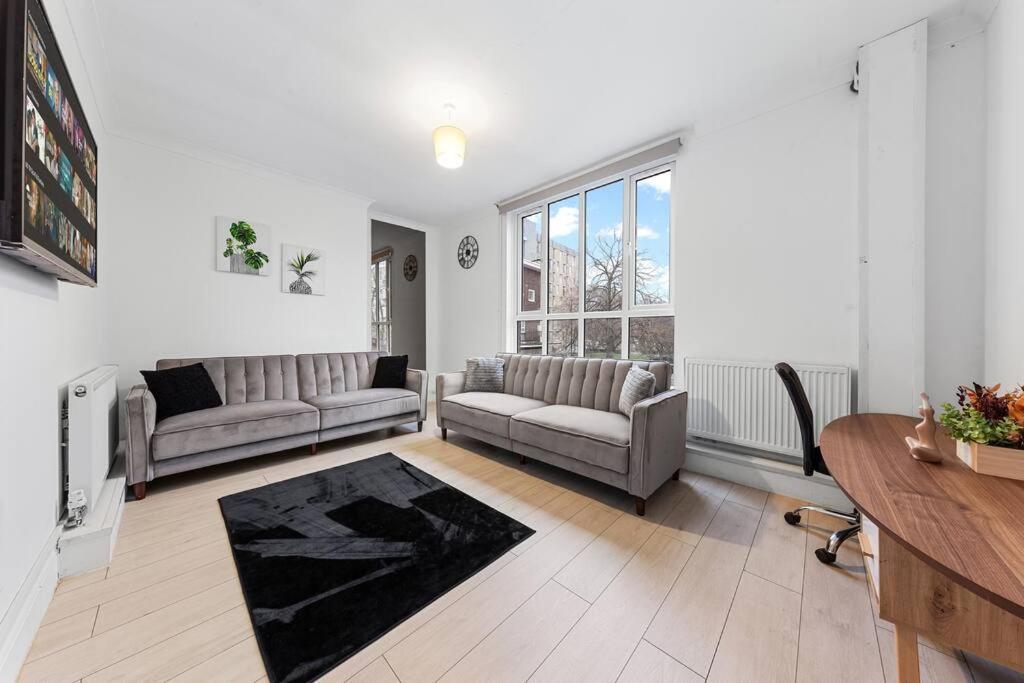 Holiday Home Near Kings Cross Sleep 12 Sp7 Londra Esterno foto