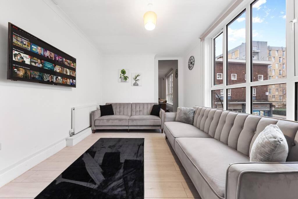 Holiday Home Near Kings Cross Sleep 12 Sp7 Londra Esterno foto