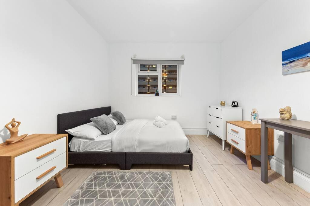 Holiday Home Near Kings Cross Sleep 12 Sp7 Londra Esterno foto